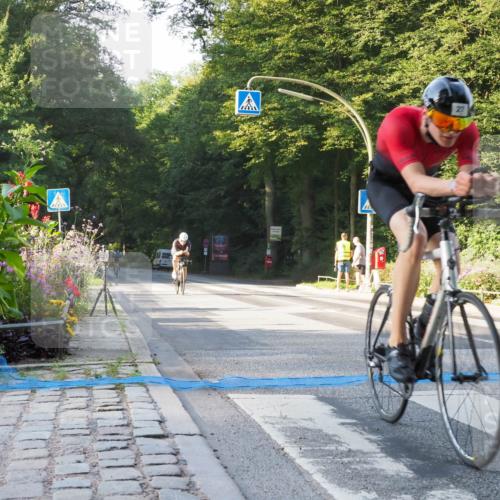 08.09.2024 - Stadtparktriathlon Zöllner http://msf.ph/oto/6980797 08.09.2024 09:05:01 Radfahren 27, 74, 85, 121, 124 meine-sportfotos.de