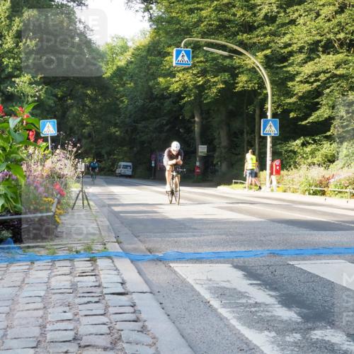 08.09.2024 - Stadtparktriathlon Zöllner http://msf.ph/oto/6980802 08.09.2024 09:05:02 Radfahren 27, 74, 85, 121, 124 meine-sportfotos.de