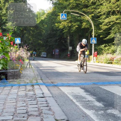 08.09.2024 - Stadtparktriathlon Zöllner http://msf.ph/oto/6980806 08.09.2024 09:05:03 Radfahren 27, 28, 74, 121, 124 meine-sportfotos.de