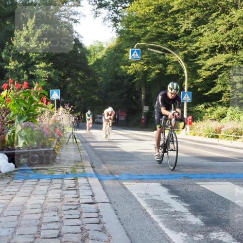 08.09.2024 - Stadtparktriathlon Zöllner http://msf.ph/oto/6980977 08.09.2024 09:07:41 Radfahren 1, 5, 6, 14, 49, 59, 65, 126 meine-sportfotos.de
