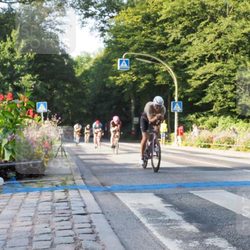 08.09.2024 - Stadtparktriathlon Zöllner http://msf.ph/oto/6981236 08.09.2024 09:09:35 Radfahren 15, 21, 25, 26, 35, 40, 44, 54, 56, 63, 72, 76, 123, 127 meine-sportfotos.de