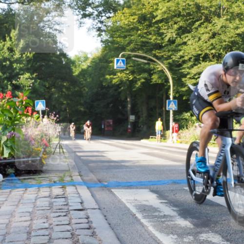 08.09.2024 - Stadtparktriathlon Zöllner http://msf.ph/oto/6981265 08.09.2024 09:09:37 Radfahren 15, 21, 25, 26, 35, 40, 44, 54, 56, 63, 72, 76, 109, 123, 127 meine-sportfotos.de