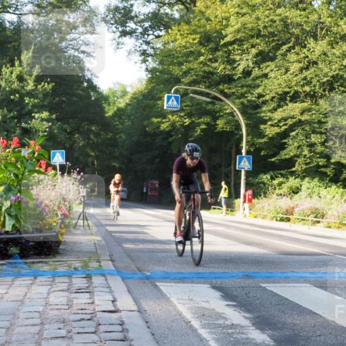 08.09.2024 - Stadtparktriathlon Zöllner http://msf.ph/oto/6981621 08.09.2024 09:11:54 Radfahren 11, 18, 45, 124, 138, 140, 144 meine-sportfotos.de