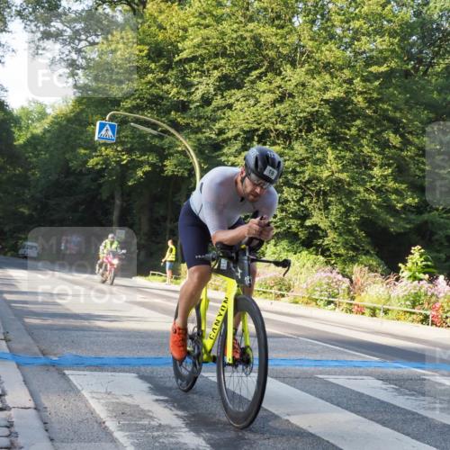 08.09.2024 - Stadtparktriathlon Zöllner http://msf.ph/oto/6981638 08.09.2024 09:12:04 Radfahren 17, 18, 60, 151 meine-sportfotos.de