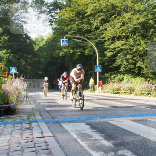 08.09.2024 - Stadtparktriathlon Zöllner http://msf.ph/oto/6981765 08.09.2024 09:13:34 Radfahren 1, 5, 49, 59, 92, 106, 122, 165 meine-sportfotos.de
