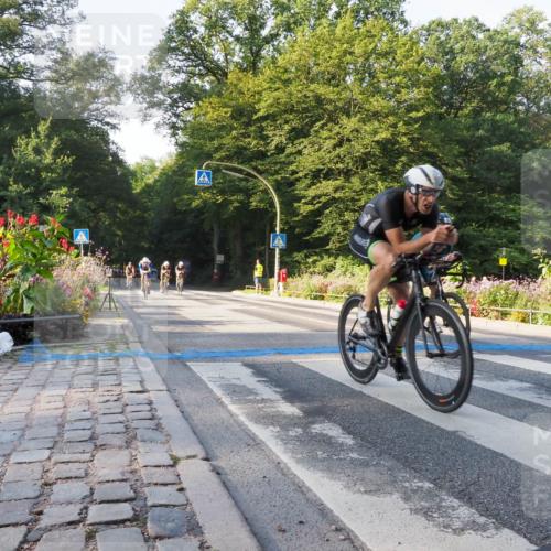 08.09.2024 - Stadtparktriathlon Zöllner http://msf.ph/oto/6981854 08.09.2024 09:14:19 Radfahren 6, 39, 51, 62, 77, 78, 91, 102, 105, 143, 158, 162, 164, 166 meine-sportfotos.de