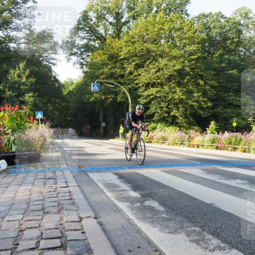 08.09.2024 - Stadtparktriathlon Zöllner http://msf.ph/oto/6981893 08.09.2024 09:14:28 Radfahren 6, 14, 22, 48, 50, 51, 110, 158, 166 meine-sportfotos.de