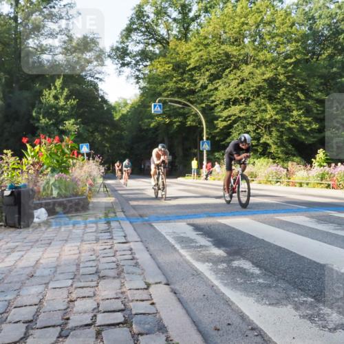 08.09.2024 - Stadtparktriathlon Zöllner http://msf.ph/oto/6981978 08.09.2024 09:15:04 Radfahren 16, 34, 46, 67, 93, 103, 120, 160, 178 meine-sportfotos.de