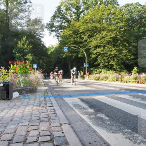 08.09.2024 - Stadtparktriathlon Zöllner http://msf.ph/oto/6982012 08.09.2024 09:15:17 Radfahren 15, 21, 35, 40, 44, 54, 63, 75, 76 meine-sportfotos.de