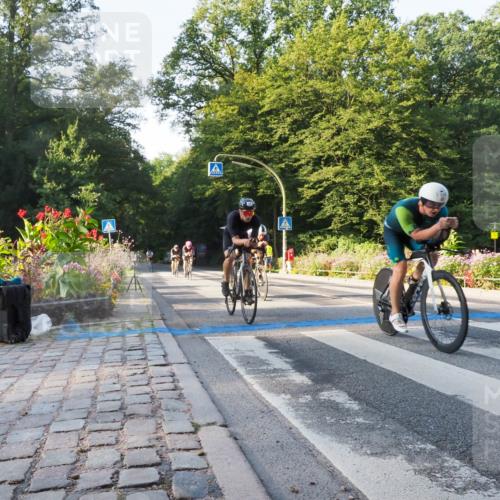 08.09.2024 - Stadtparktriathlon Zöllner http://msf.ph/oto/6982023 08.09.2024 09:15:18 Radfahren 15, 21, 35, 40, 44, 54, 63, 75, 76, 127 meine-sportfotos.de