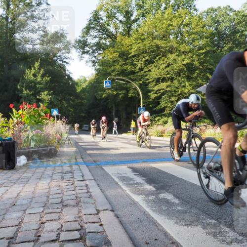 08.09.2024 - Stadtparktriathlon Zöllner http://msf.ph/oto/6982030 08.09.2024 09:15:18 Radfahren 15, 21, 35, 40, 44, 54, 63, 75, 76, 127 meine-sportfotos.de