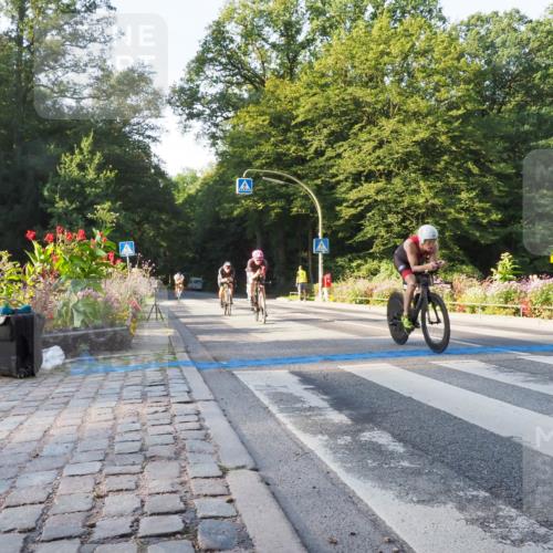 08.09.2024 - Stadtparktriathlon Zöllner http://msf.ph/oto/6982033 08.09.2024 09:15:19 Radfahren 15, 21, 32, 35, 40, 44, 54, 63, 75, 76, 127 meine-sportfotos.de