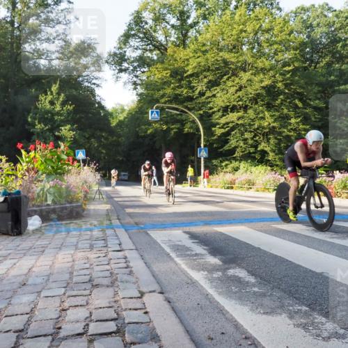 08.09.2024 - Stadtparktriathlon Zöllner http://msf.ph/oto/6982035 08.09.2024 09:15:19 Radfahren 15, 21, 32, 35, 40, 44, 54, 63, 75, 76, 127 meine-sportfotos.de