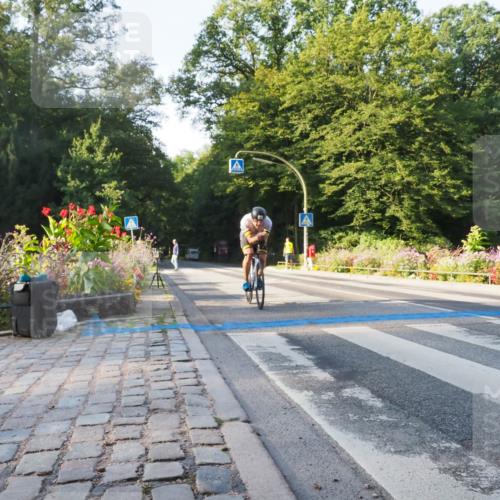 08.09.2024 - Stadtparktriathlon Zöllner http://msf.ph/oto/6982065 08.09.2024 09:15:21 Radfahren 15, 21, 32, 35, 40, 44, 54, 63, 75, 76, 127 meine-sportfotos.de