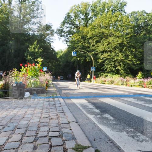 08.09.2024 - Stadtparktriathlon Zöllner http://msf.ph/oto/6982279 08.09.2024 09:17:39 Radfahren 101, 114, 119, 153, 172 meine-sportfotos.de