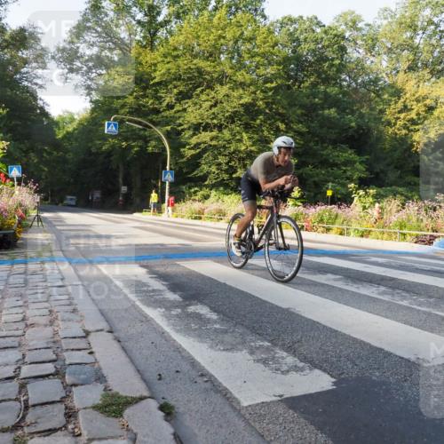 08.09.2024 - Stadtparktriathlon Zöllner http://msf.ph/oto/6982309 08.09.2024 09:17:51 Radfahren 30, 42, 114 meine-sportfotos.de