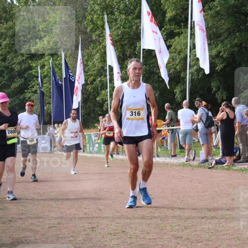 08.09.2024 - Airport Race Strokosch-Dieckow http://msf.ph/oto/6982707 08.09.2024 12:19:12 Ziel 2, 92, 316, 731, 881, 980, 2603, 2808, 2819 meine-sportfotos.de