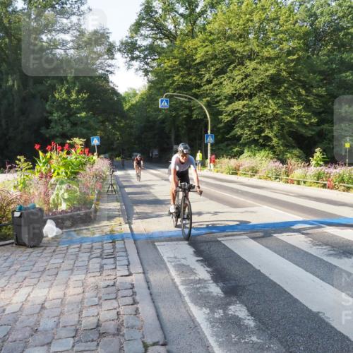 08.09.2024 - Stadtparktriathlon Zöllner http://msf.ph/oto/6982818 08.09.2024 09:25:03 Radfahren 92, 106, 144, 151 meine-sportfotos.de