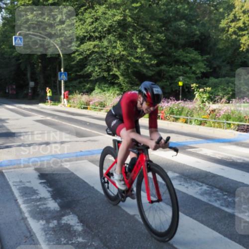 08.09.2024 - Stadtparktriathlon Zöllner http://msf.ph/oto/6982979 08.09.2024 09:27:27 Radfahren 113, 145 meine-sportfotos.de