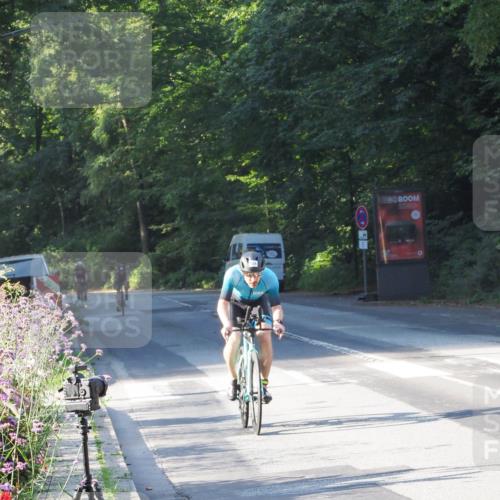 08.09.2024 - Stadtparktriathlon Zöllner http://msf.ph/oto/6983376 08.09.2024 09:32:09 Radfahren 124, 140 meine-sportfotos.de