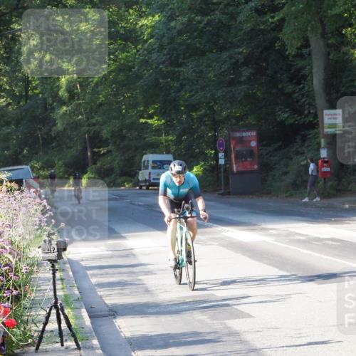 08.09.2024 - Stadtparktriathlon Zöllner http://msf.ph/oto/6983380 08.09.2024 09:32:10 Radfahren 124, 140 meine-sportfotos.de