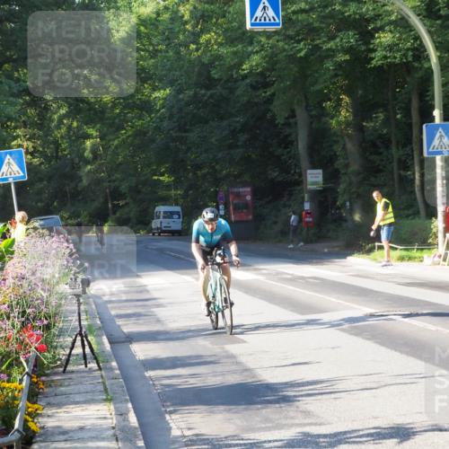 08.09.2024 - Stadtparktriathlon Zöllner http://msf.ph/oto/6983382 08.09.2024 09:32:10 Radfahren 124, 140 meine-sportfotos.de