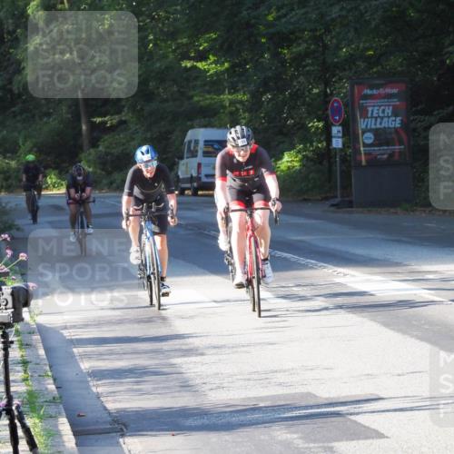 08.09.2024 - Stadtparktriathlon Zöllner http://msf.ph/oto/6983425 08.09.2024 09:32:54 Radfahren 128, 155, 156, 169, 173, 175 meine-sportfotos.de
