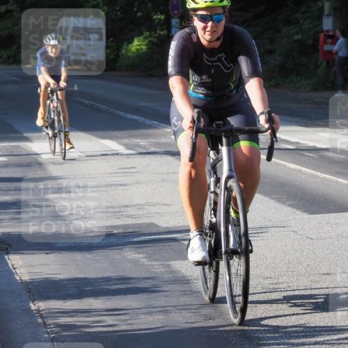 08.09.2024 - Stadtparktriathlon Zöllner http://msf.ph/oto/6983448 08.09.2024 09:33:02 Radfahren 101, 128, 132, 169, 173, 176 meine-sportfotos.de