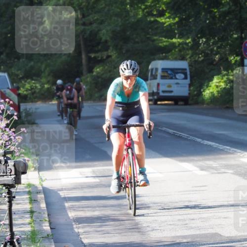 08.09.2024 - Stadtparktriathlon Zöllner http://msf.ph/oto/6983622 08.09.2024 09:35:38 Radfahren 100, 103, 146, 161, 166 meine-sportfotos.de