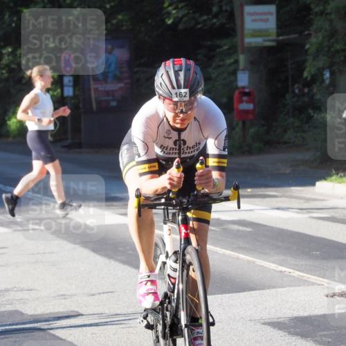 08.09.2024 - Stadtparktriathlon Zöllner http://msf.ph/oto/6983667 08.09.2024 09:35:55 Radfahren 150, 162 meine-sportfotos.de