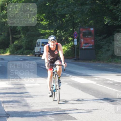 08.09.2024 - Stadtparktriathlon Zöllner http://msf.ph/oto/6983678 08.09.2024 09:36:08 Radfahren 143 meine-sportfotos.de