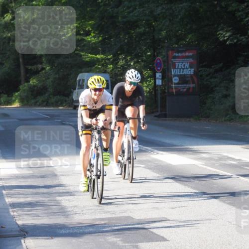 08.09.2024 - Stadtparktriathlon Zöllner http://msf.ph/oto/6983774 08.09.2024 09:38:01 Radfahren 160, 174 meine-sportfotos.de
