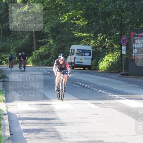 08.09.2024 - Stadtparktriathlon Zöllner http://msf.ph/oto/6983831 08.09.2024 09:39:24 Radfahren 140, 155, 175 meine-sportfotos.de