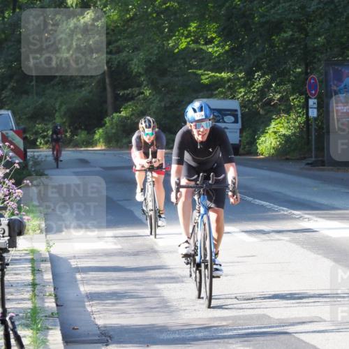 08.09.2024 - Stadtparktriathlon Zöllner http://msf.ph/oto/6983886 08.09.2024 09:39:39 Radfahren 156, 173, 176, 178 meine-sportfotos.de