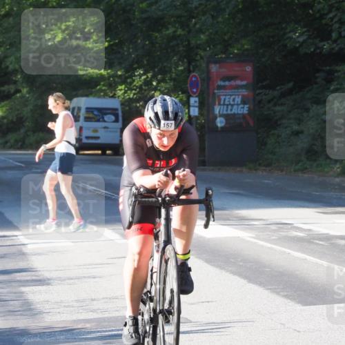 08.09.2024 - Stadtparktriathlon Zöllner http://msf.ph/oto/6983922 08.09.2024 09:40:25 Radfahren 157 meine-sportfotos.de