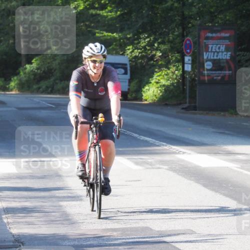 08.09.2024 - Stadtparktriathlon Zöllner http://msf.ph/oto/6983964 08.09.2024 09:41:44 Radfahren 95 meine-sportfotos.de