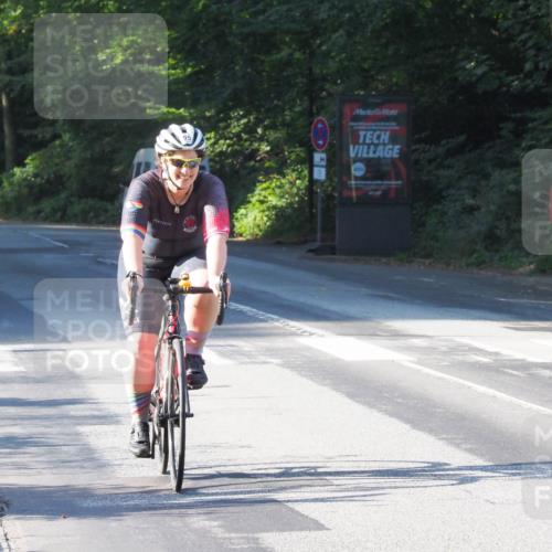 08.09.2024 - Stadtparktriathlon Zöllner http://msf.ph/oto/6983968 08.09.2024 09:41:44 Radfahren 95 meine-sportfotos.de