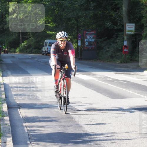 08.09.2024 - Stadtparktriathlon Zöllner http://msf.ph/oto/6983974 08.09.2024 09:41:44 Radfahren 95 meine-sportfotos.de