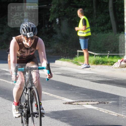 08.09.2024 - Stadtparktriathlon Zöllner http://msf.ph/oto/6984034 08.09.2024 09:43:44 Radfahren 141, 143 meine-sportfotos.de