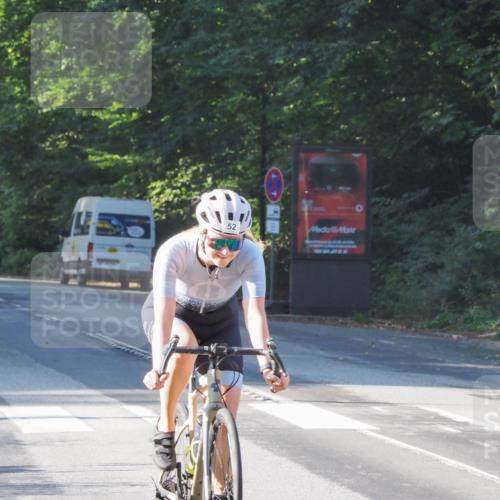 08.09.2024 - Stadtparktriathlon Zöllner http://msf.ph/oto/6984054 08.09.2024 09:44:09 Radfahren 52 meine-sportfotos.de
