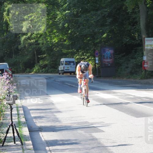 08.09.2024 - Stadtparktriathlon Zöllner http://msf.ph/oto/6984114 08.09.2024 09:48:28 Radfahren 221 meine-sportfotos.de