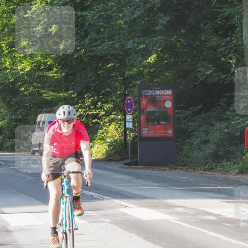08.09.2024 - Stadtparktriathlon Zöllner http://msf.ph/oto/6984139 08.09.2024 09:49:05 Radfahren 201 meine-sportfotos.de