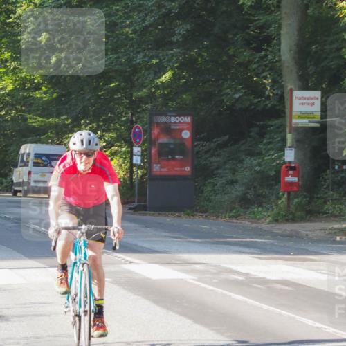 08.09.2024 - Stadtparktriathlon Zöllner http://msf.ph/oto/6984143 08.09.2024 09:49:06 Radfahren 201 meine-sportfotos.de