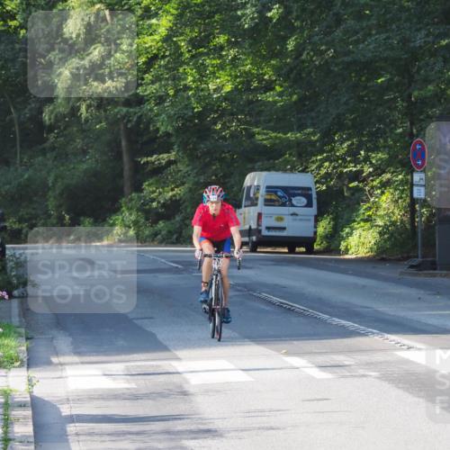 08.09.2024 - Stadtparktriathlon Zöllner http://msf.ph/oto/6984176 08.09.2024 09:49:51 Radfahren 234 meine-sportfotos.de