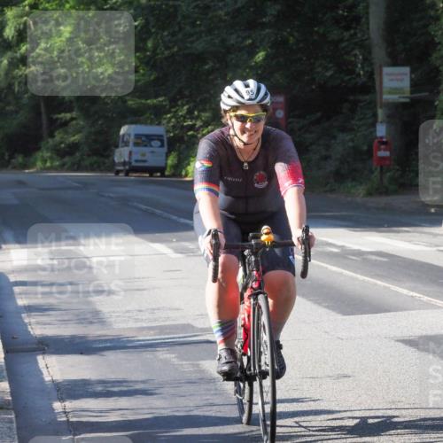 08.09.2024 - Stadtparktriathlon Zöllner http://msf.ph/oto/6984247 08.09.2024 09:51:12 Radfahren 95 meine-sportfotos.de