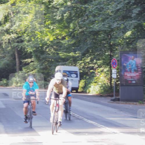 08.09.2024 - Stadtparktriathlon Zöllner http://msf.ph/oto/6984287 08.09.2024 09:51:47 Radfahren 193, 199, 200, 243 meine-sportfotos.de