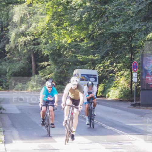 08.09.2024 - Stadtparktriathlon Zöllner http://msf.ph/oto/6984289 08.09.2024 09:51:47 Radfahren 193, 199, 200, 243 meine-sportfotos.de