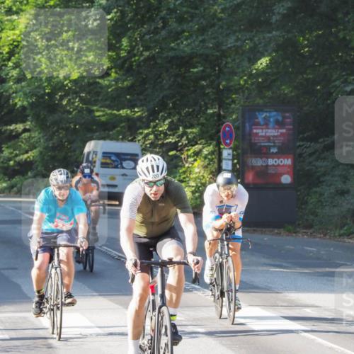 08.09.2024 - Stadtparktriathlon Zöllner http://msf.ph/oto/6984299 08.09.2024 09:51:48 Radfahren 193, 199, 200, 243 meine-sportfotos.de