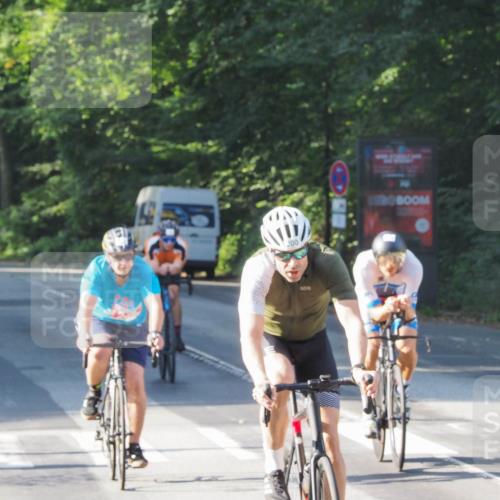 08.09.2024 - Stadtparktriathlon Zöllner http://msf.ph/oto/6984302 08.09.2024 09:51:48 Radfahren 193, 199, 200, 243 meine-sportfotos.de