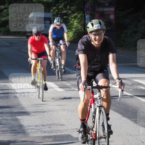 08.09.2024 - Stadtparktriathlon Zöllner http://msf.ph/oto/6984415 08.09.2024 09:52:09 Radfahren 188, 207, 226, 259 meine-sportfotos.de